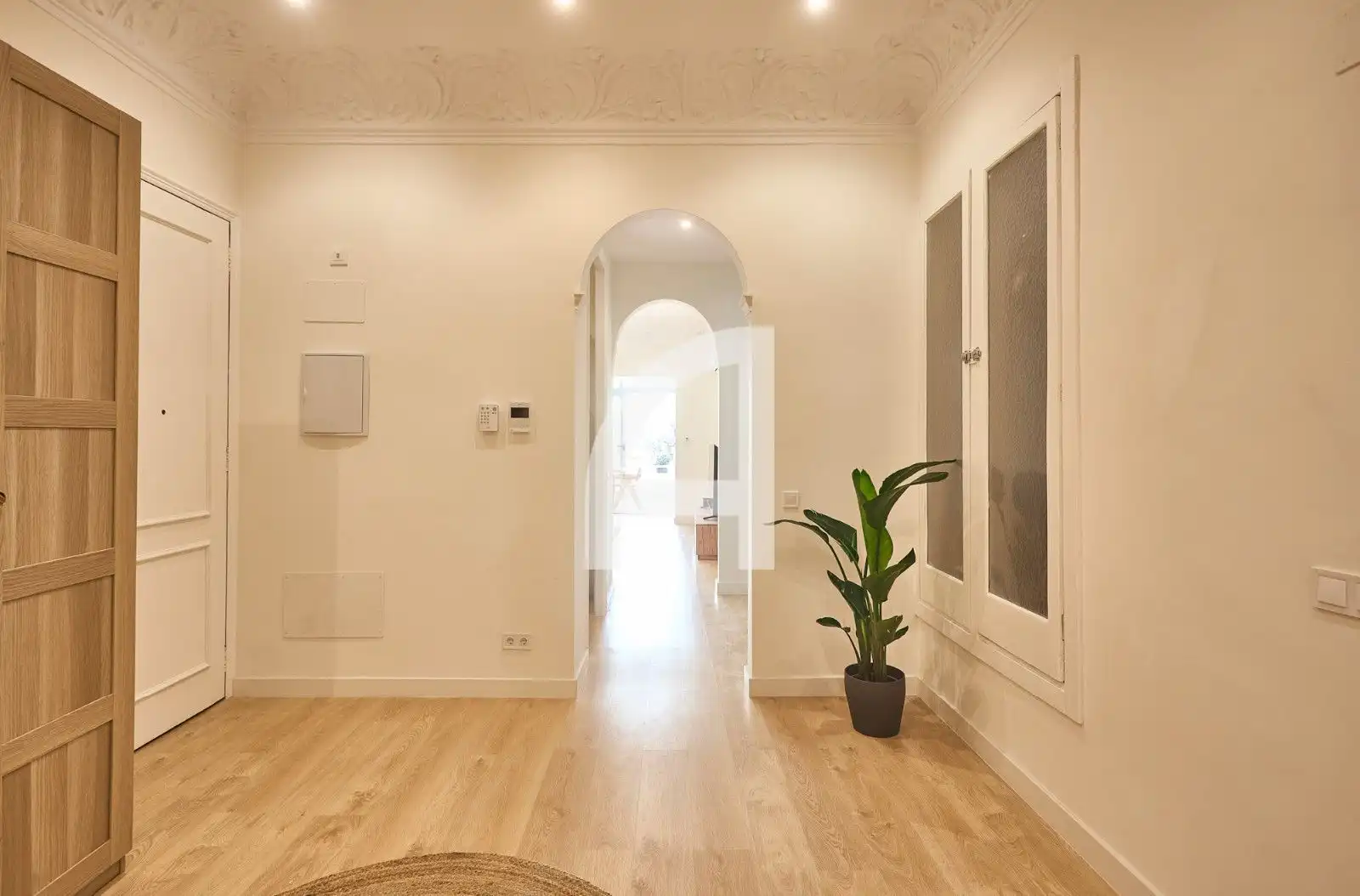 Wohnung zur Miete in Barcelona mit Klimaanlage, Heizung und Parkett