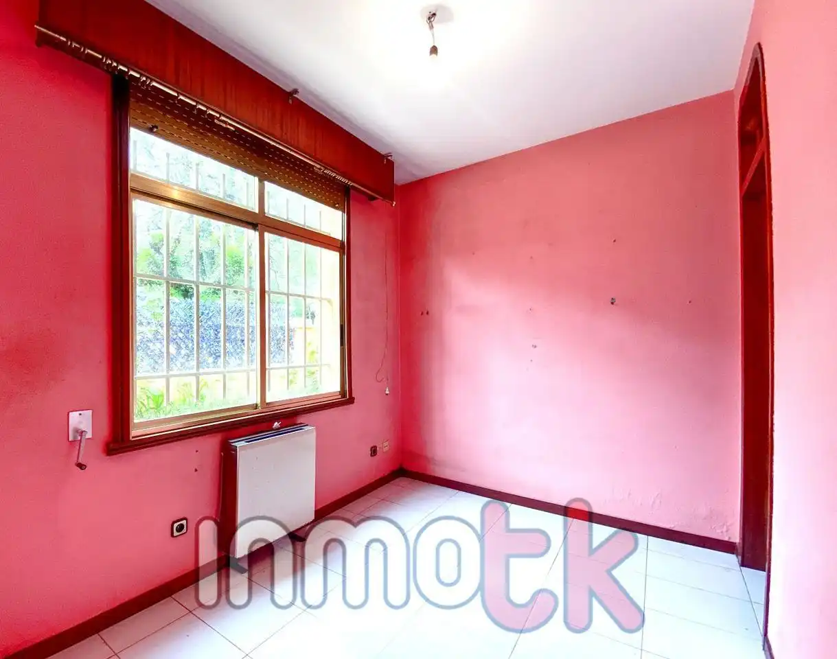 Bedroom of Houses for sale in A Coruña Capital   with Heating, Private garden and Terrace