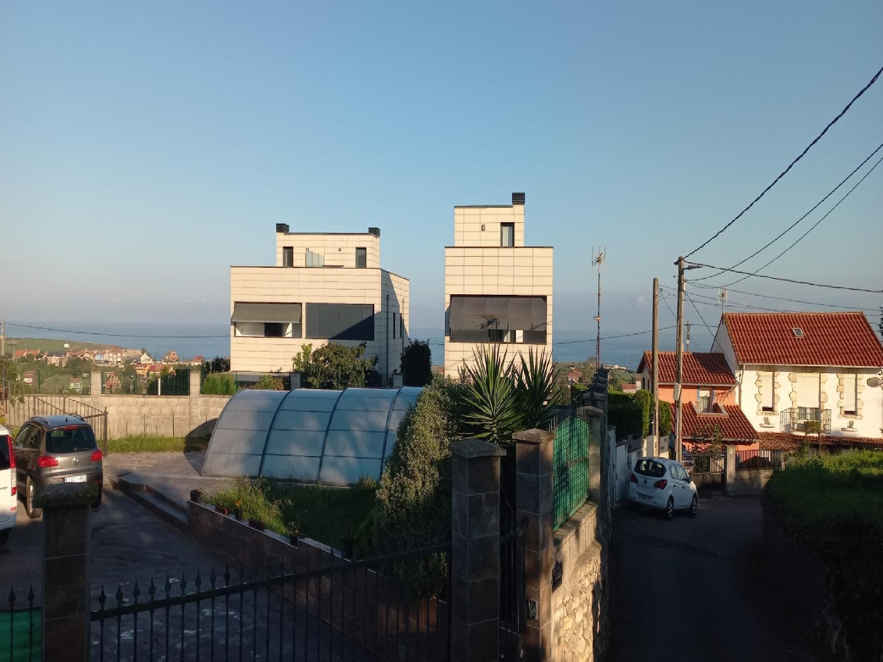 Vista exterior de Casa o xalet en venda en Santander