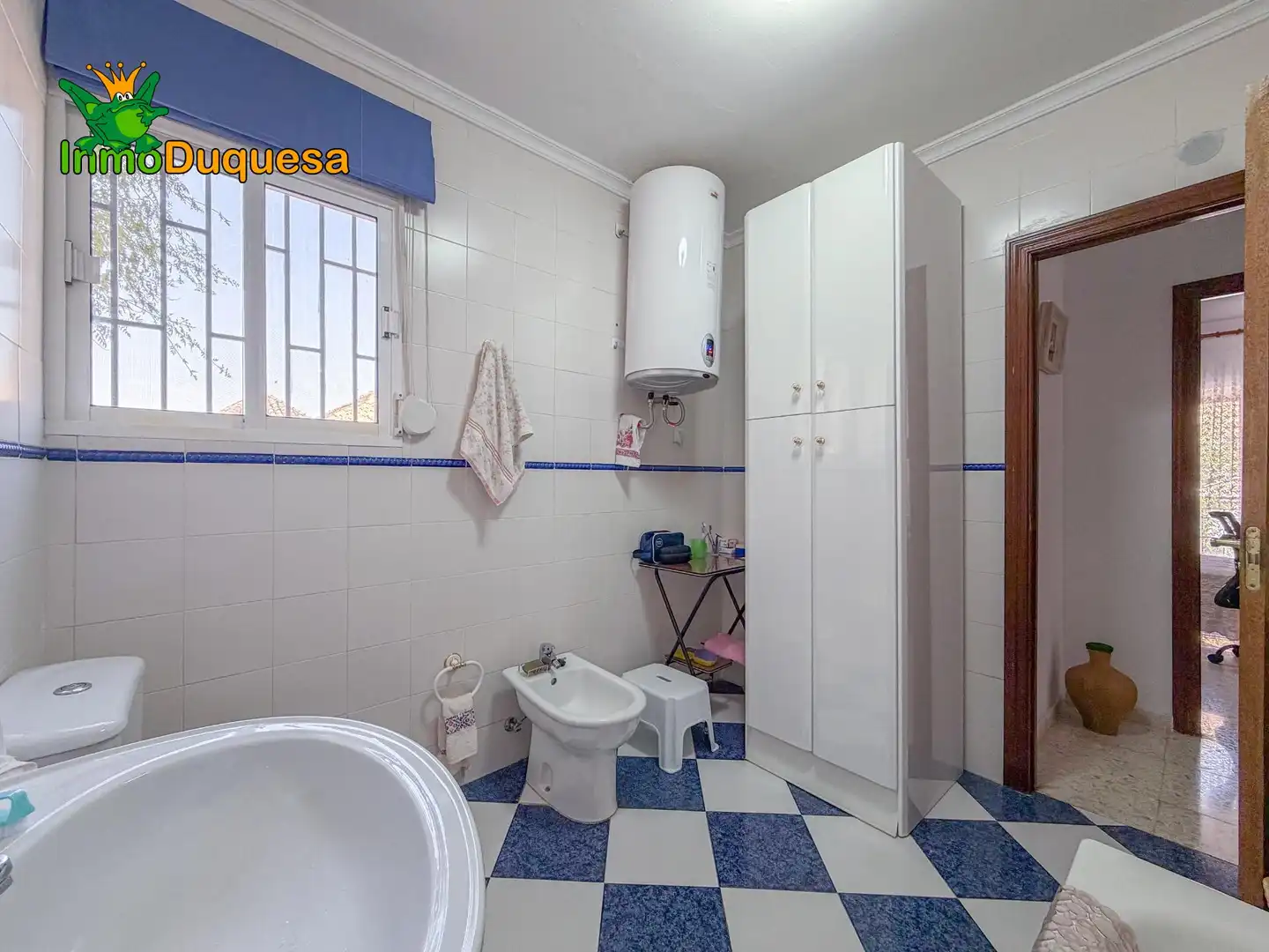 Bathroom of Houses for sale in Pinos Genil  with Heating, Private garden and Terrace