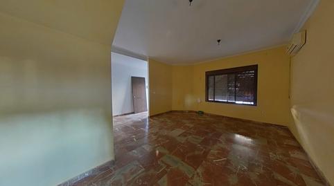 Foto 2 de Casa adosada en venda a Perico Delgado, Guillena pueblo, Sevilla