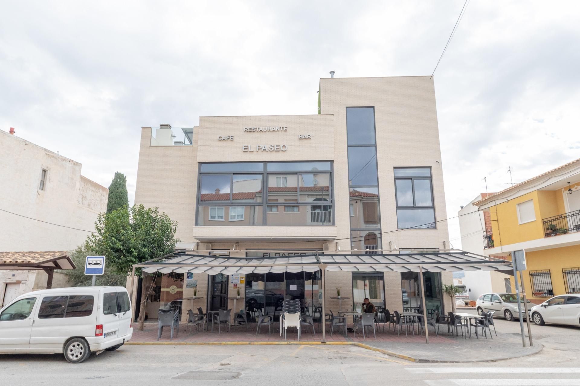 Edifici en venda a Avenida Juan Carlos I, Campos del Río