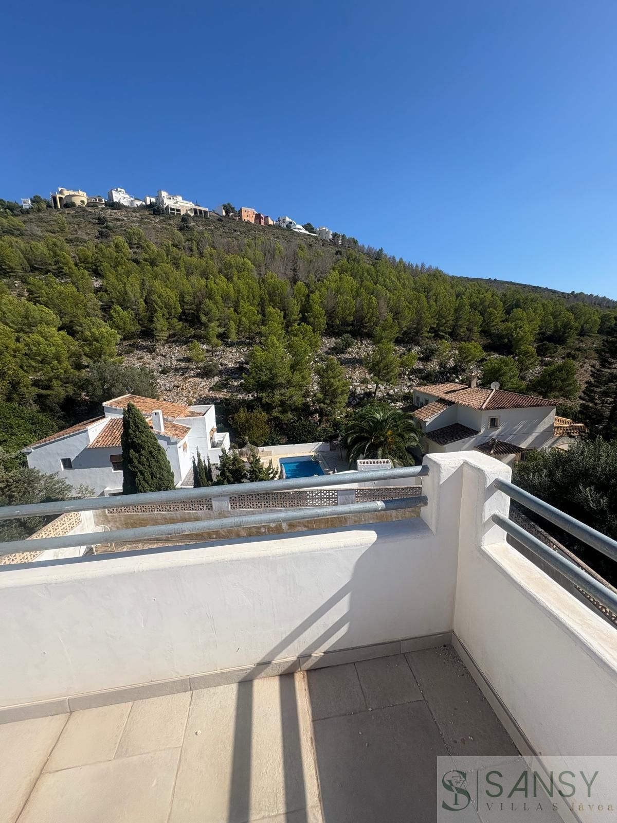 Vista exterior de Casa o xalet en venda en Moraira amb Piscina