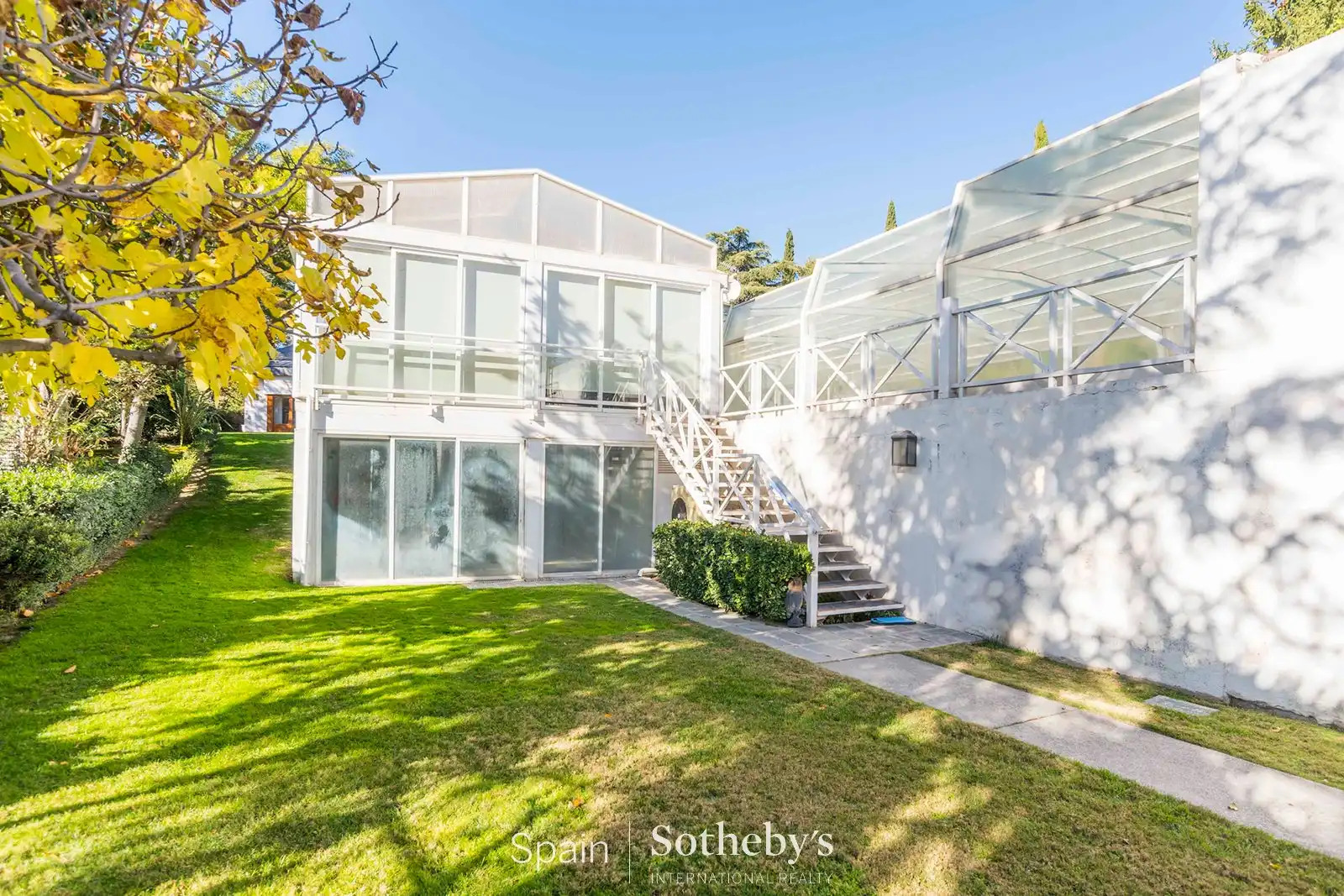 Jardín de Casa o chalet en venta en Madrid con Calefacción, Jardín privado y Piscina
