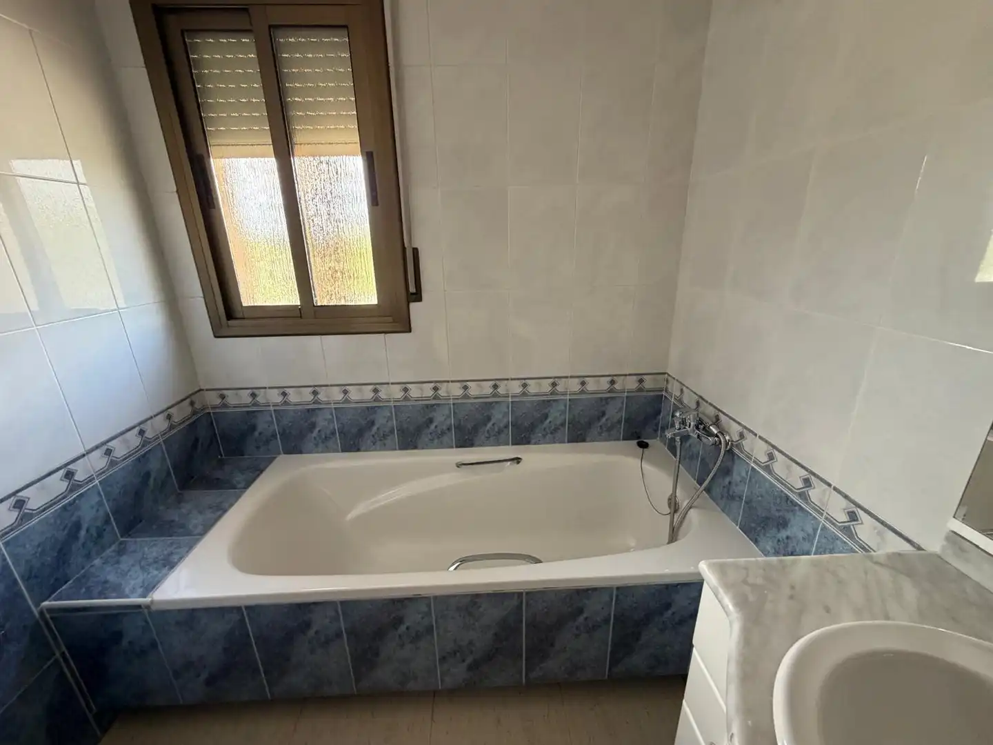 Maison mitoyenne avec terrasse à louer à Carrer del Vallespir, imagen 20