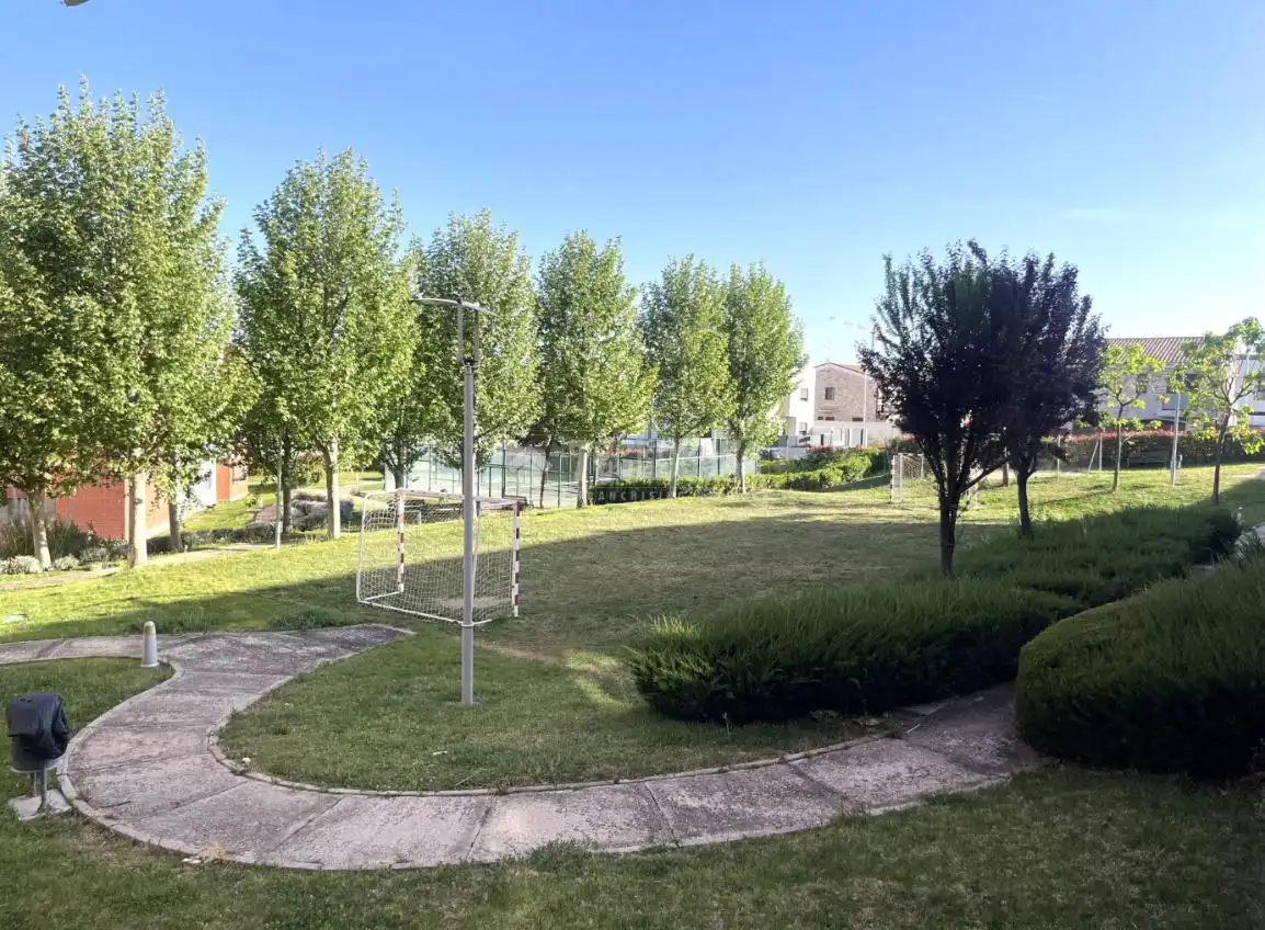 Garden of Flat for sale in Villalbilla  with Air Conditioner