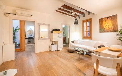 Living room of Flat for sale in  Barcelona Capital