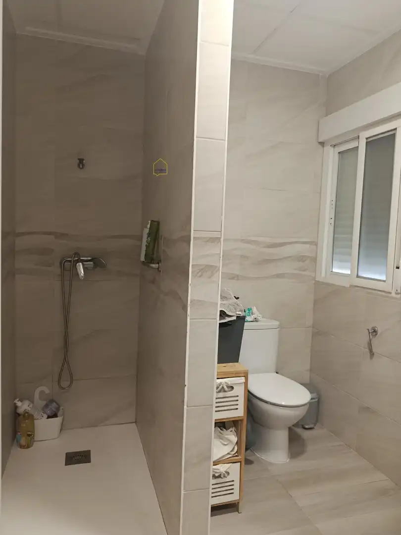 Baño de Casa adosada en venta en Lorca con Aire acondicionado, Terraza y Trastero