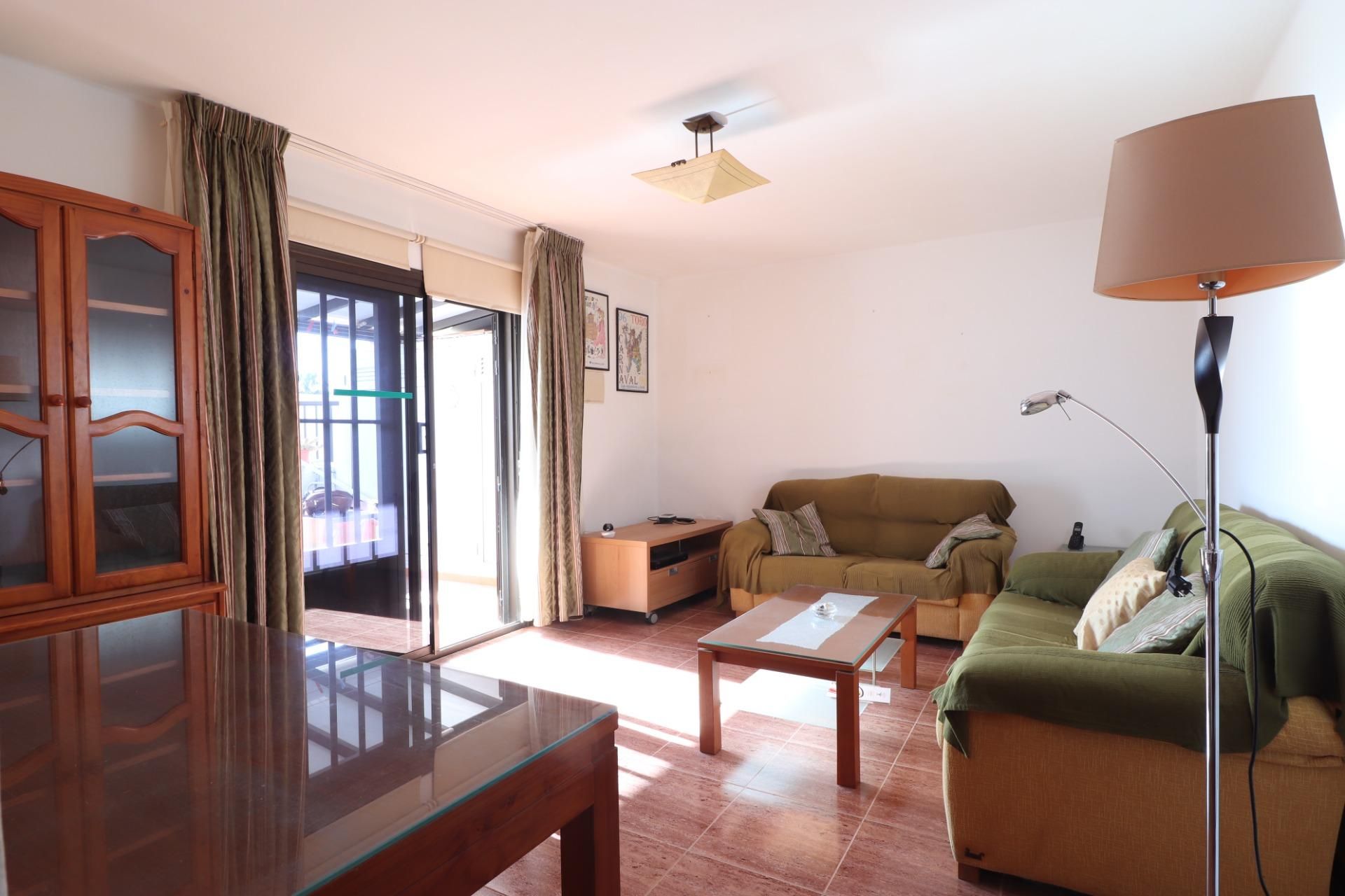 Sala d'estar de Pis en venda en Tías amb Jardí privat, Terrassa i Traster