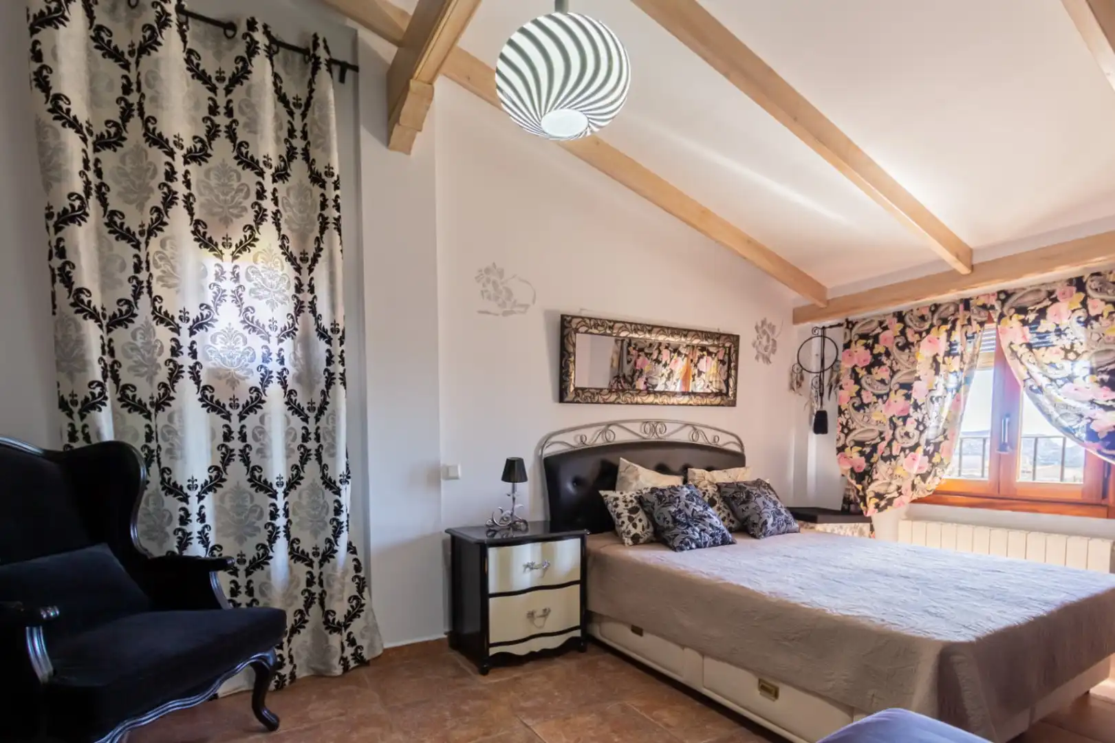 Habitación de Casa o chalet en venta en La Nucia con Calefacción, Jardín privado y Terraza