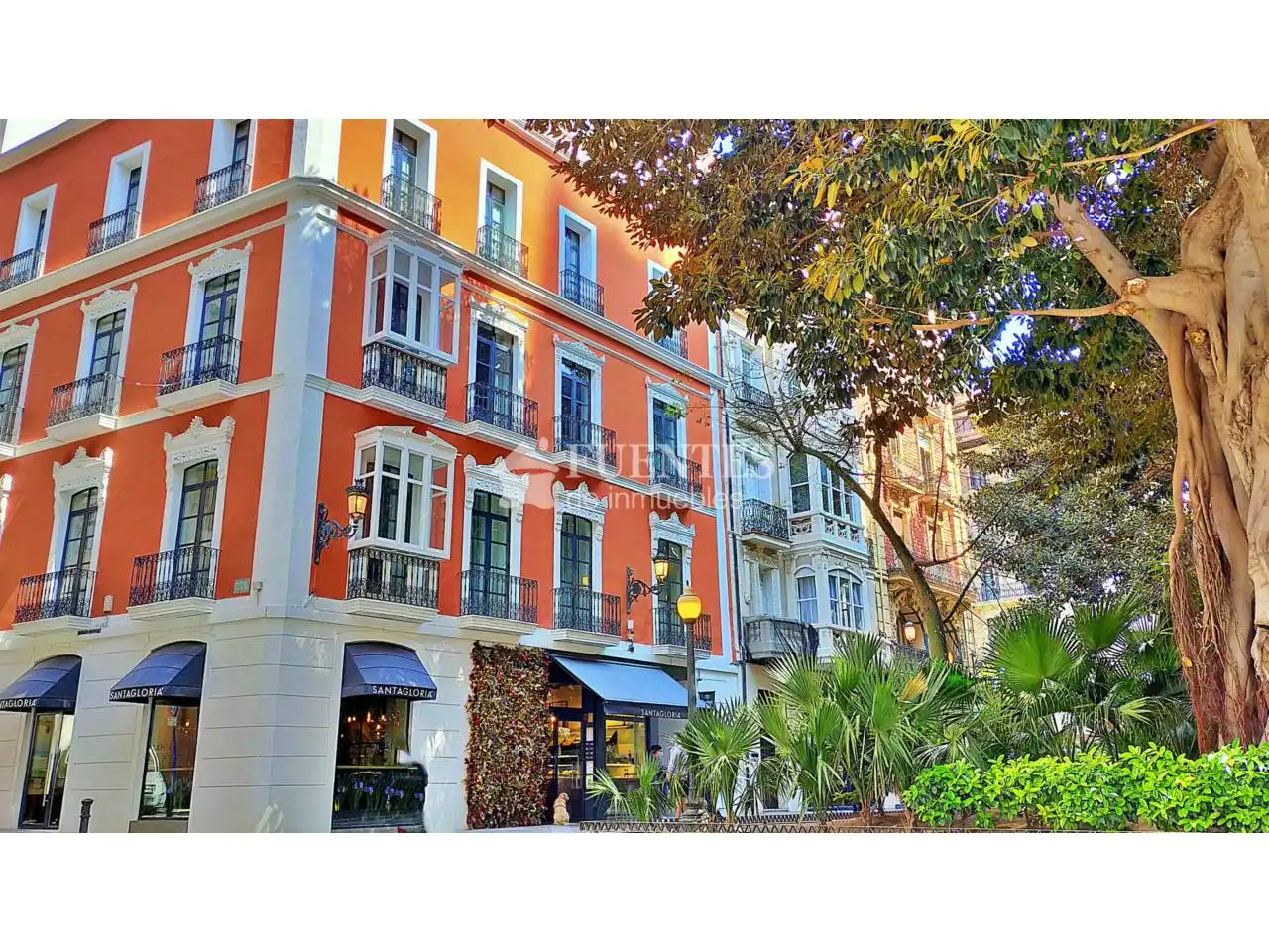 Vista exterior de Local en venta en Alicante / Alacant