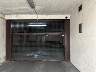 Individual amb ascensor en venda a Avenida Sabino Arana Etorbidea 22