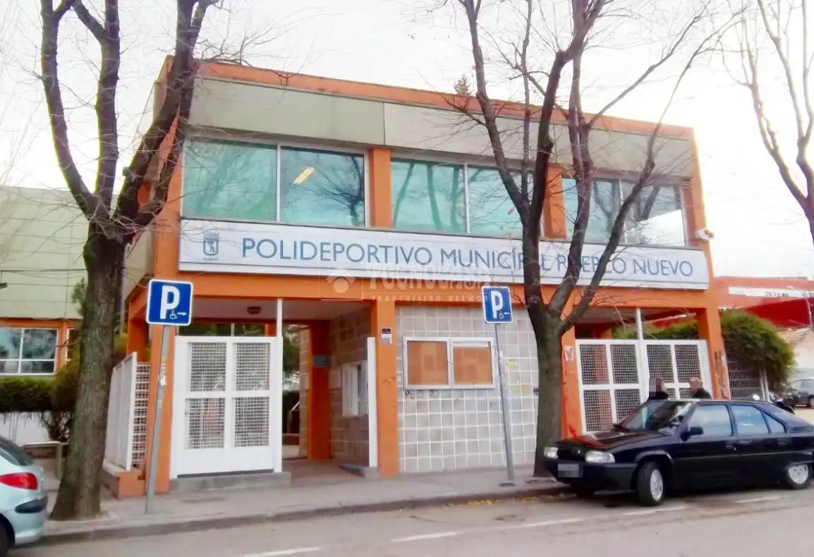 Vista exterior de Piso en venta en Madrid con Calefacción y Terraza
