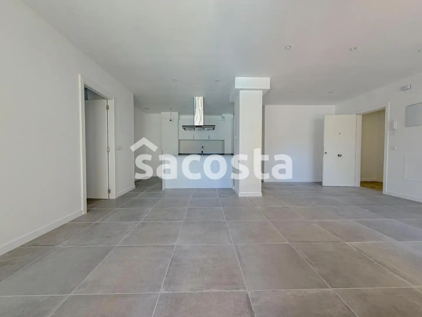 Cocina de Piso en venta en Blanes con Calefacción, Terraza y Balcón