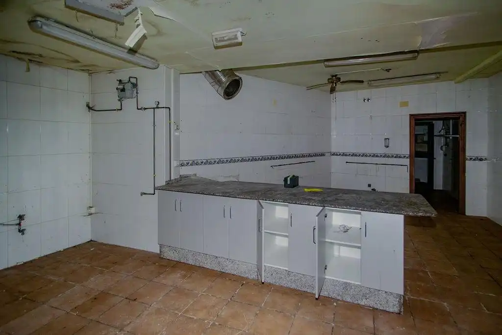 Kitchen of Buildings for sale in Vega de Valcarce