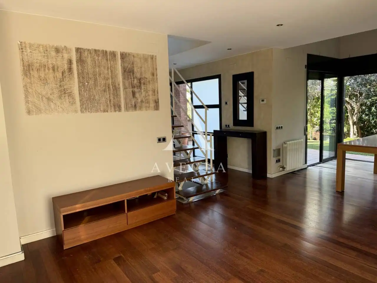 Sala de estar de Casa o chalet en venta en Rubí con Calefacción, Jardín privado y Parquet