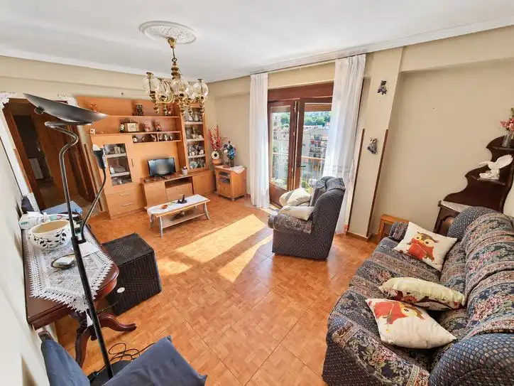Piso con ascensor en venta en Fozaneldi - Tenderina - Ventanielles, imagen 4