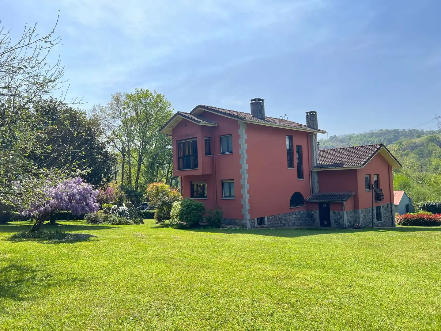 Vista exterior de Casa o chalet en venta en Cangas de Onís con Calefacción, Jardín privado y Amueblado