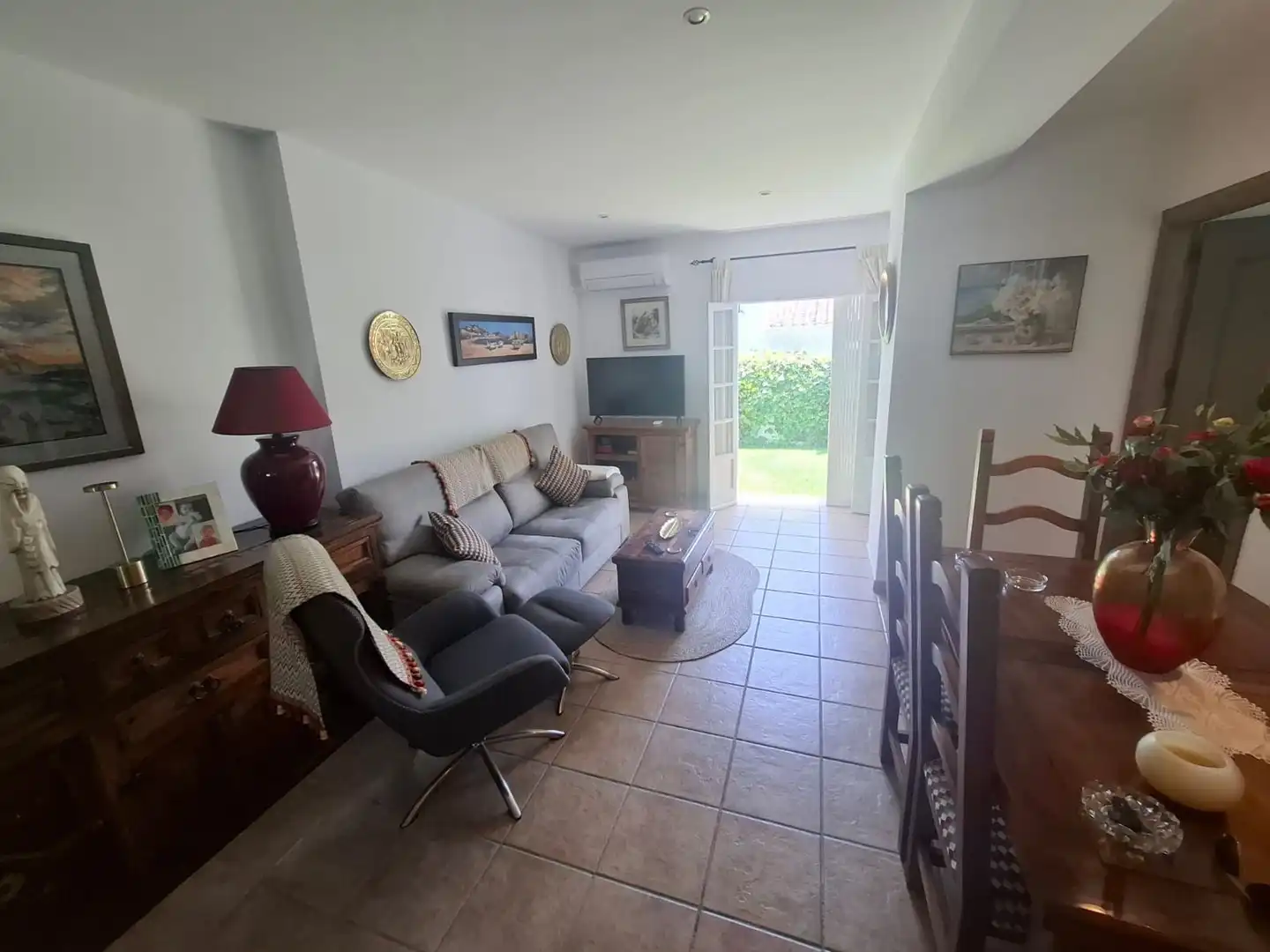 Living room of Houses for sale in Málaga  with Air Conditioner, Private garden and Swimming Pool