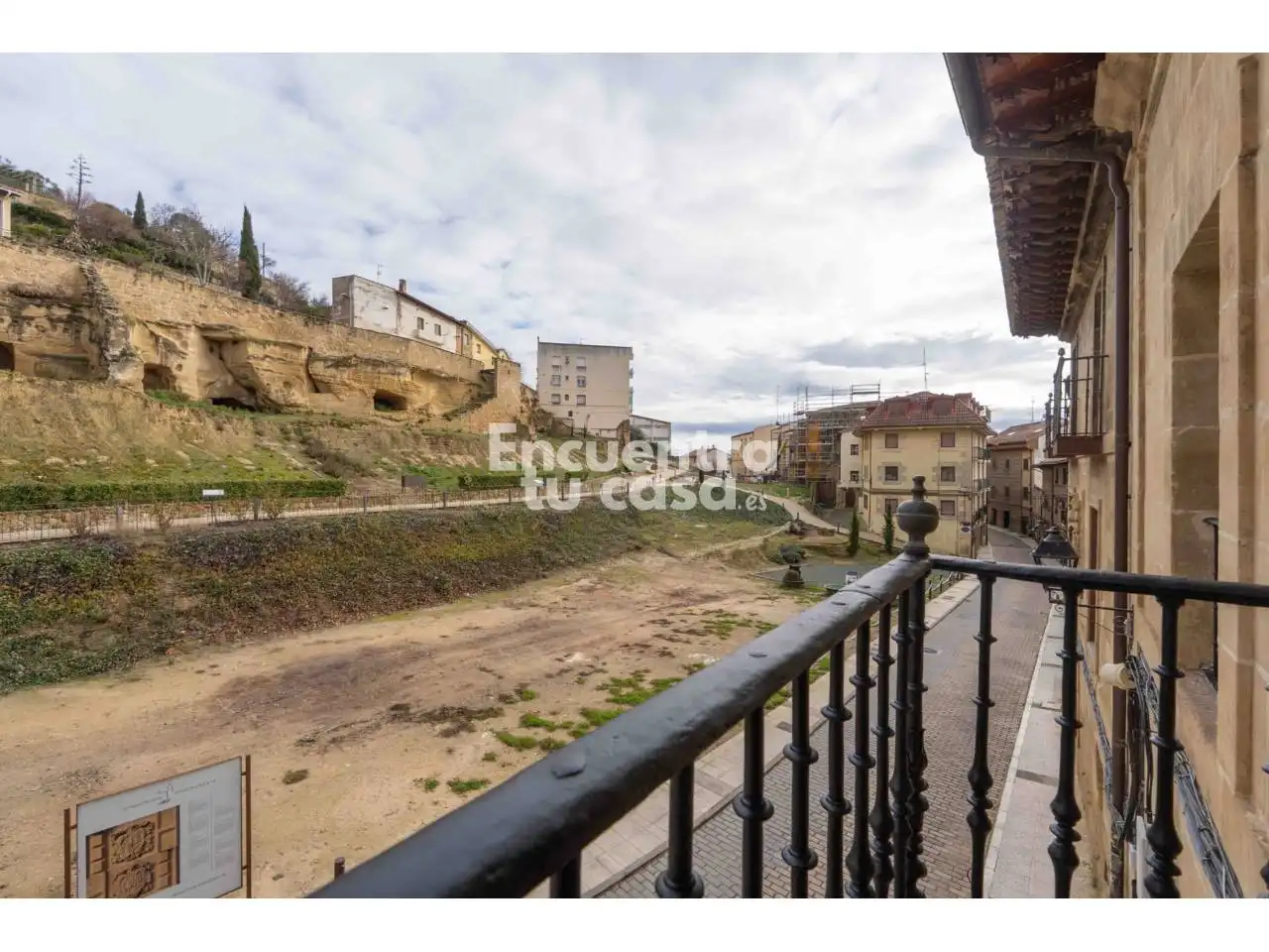Außenansicht von Maisonette zum Verkauf in Labastida / Bastida mit Heizung, Abstellraum und Alarm