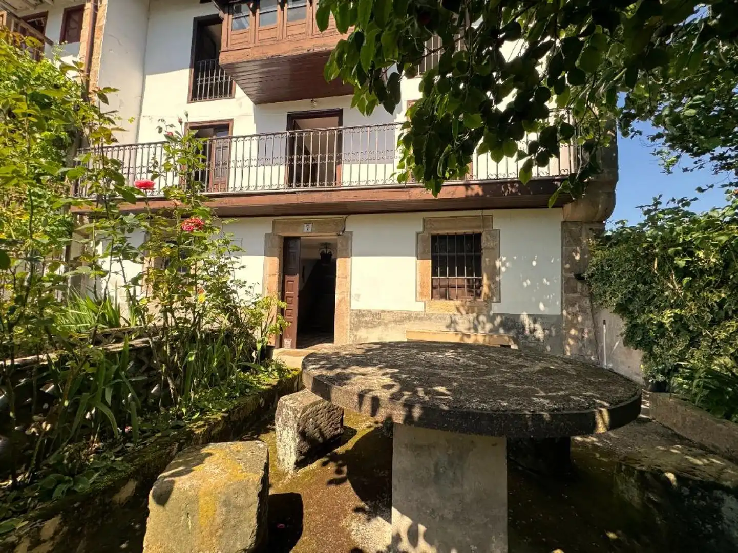 Vista exterior de Casa adosada en venda en Molledo