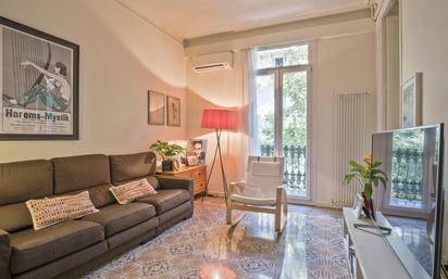 Sala d'estar de Apartament de lloguer en  Barcelona Capital amb Aire condicionat, Calefacció i Parquet