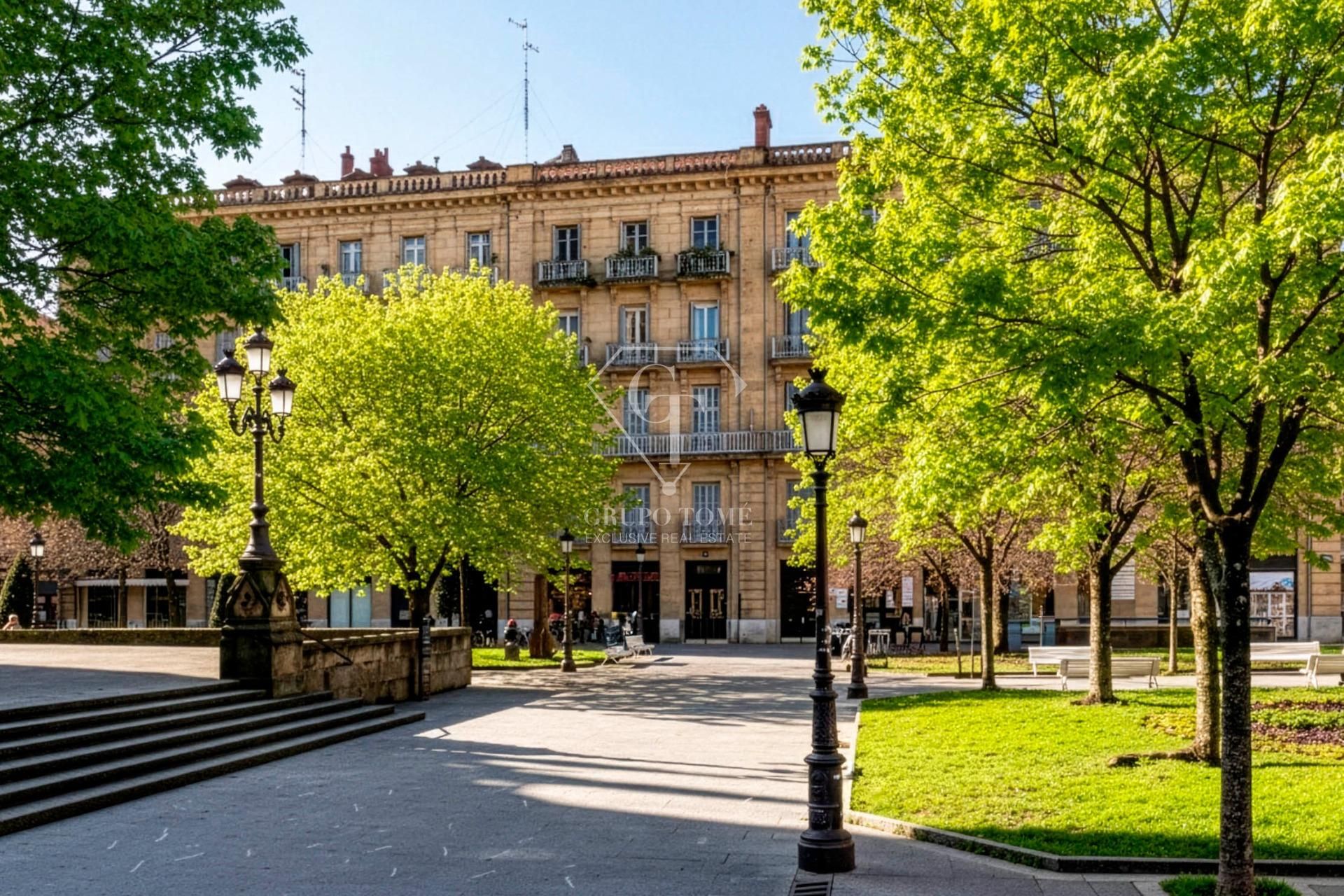 Vista exterior de Piso en venta en Donostia - San Sebastián  con Calefacción y Balcón