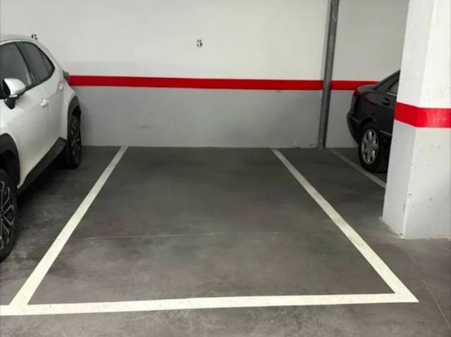 Garaje en Alquiler en Travesía San Isidro, 2 en Centro - Corte Inglés