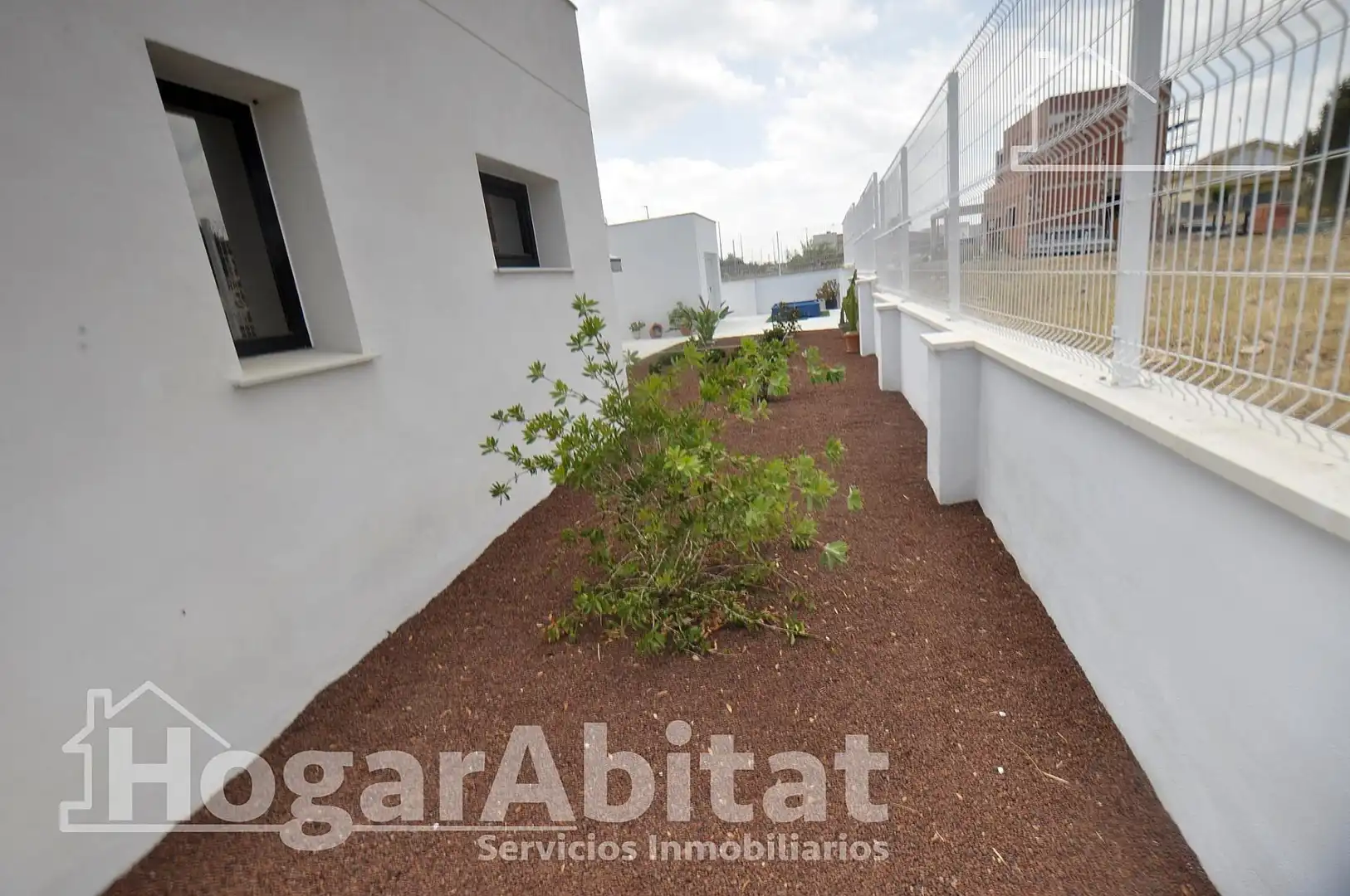 Jardí de Casa o xalet en venda en Riba-roja de Túria amb Aire condicionat, Terrassa i Traster