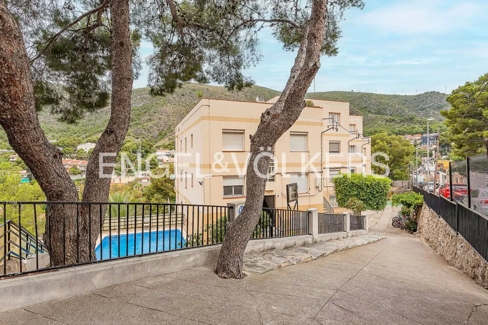 Exterior view of Flat for sale in Castelldefels  with Heating, Terrace and Swimming Pool