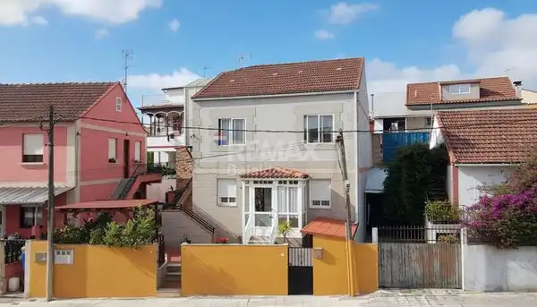 Exterior view of Flat for sale in Vigo   with Parquet flooring, Terrace and Storage room