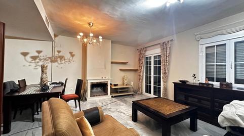 Foto 3 de Casa adosada en venda a Casco Antiguo, Mairena del Aljarafe