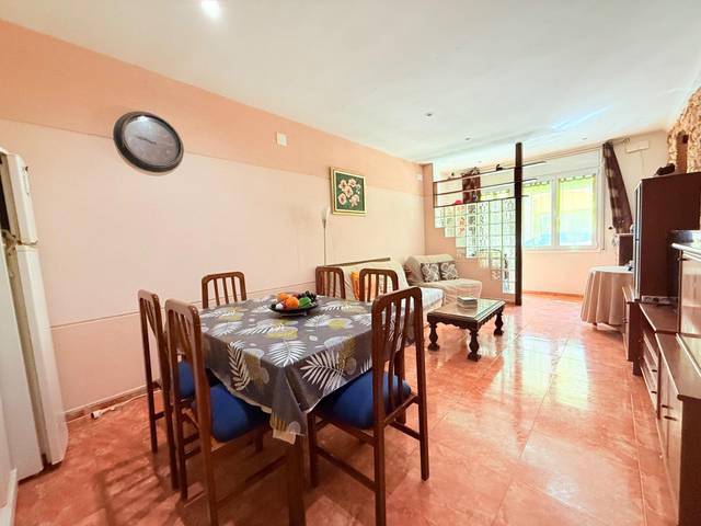 Casa-chalet en Venta en Camarles