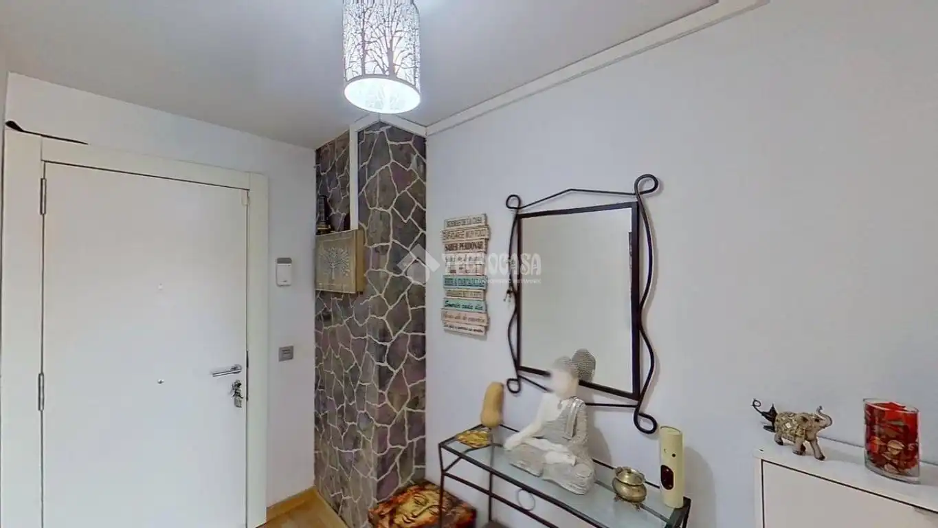 Flat for sale in Manresa  with Terrace, Storage room and Furnished