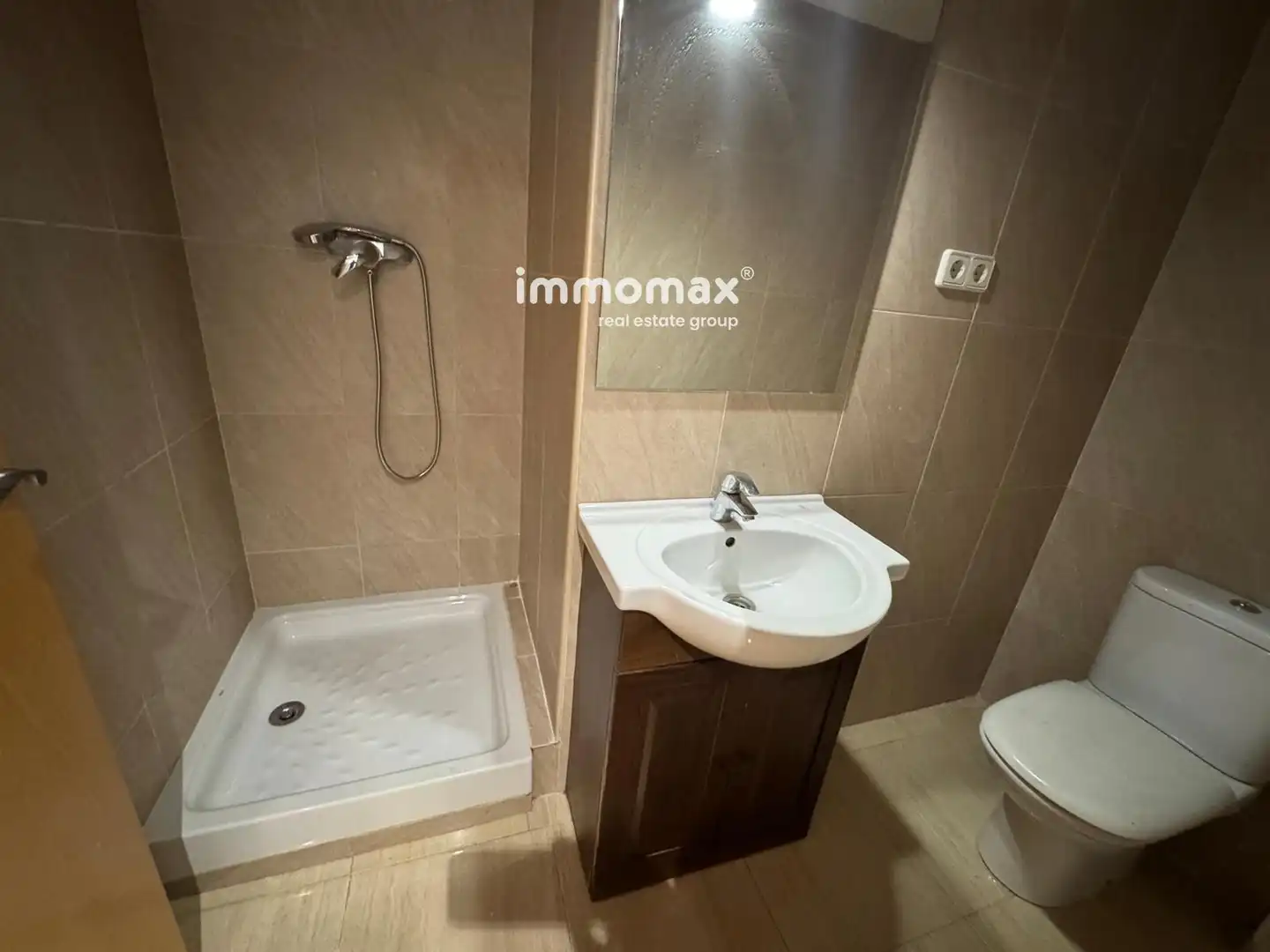 Baño de Piso en venta en Martorell con Aire acondicionado, Calefacción y Trastero
