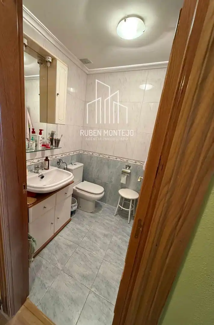 Baño de Apartamento en venta en Salamanca con Calefacción y Terraza