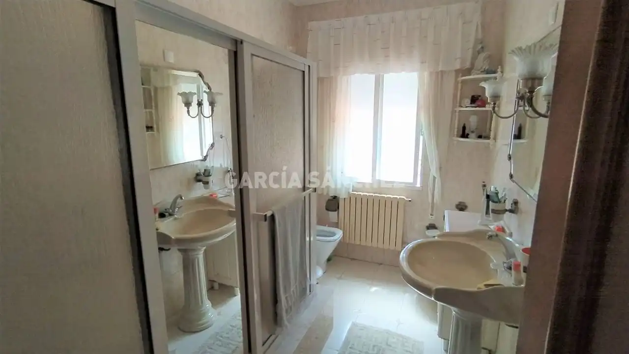 Casa amb terrassa en venda a Estrada de Boiro Noia 11, imagen 42