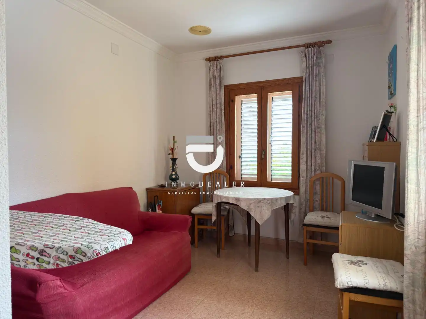 Sala d'estar de Casa o xalet en venda en Oliva amb Jardí privat, Terrassa i Piscina
