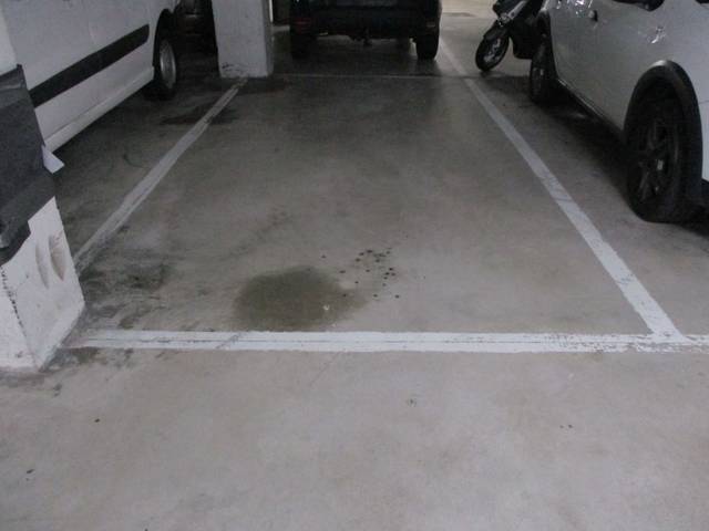 Garaje en Venta en Zarategi Pasealekua en Intxaurrondo