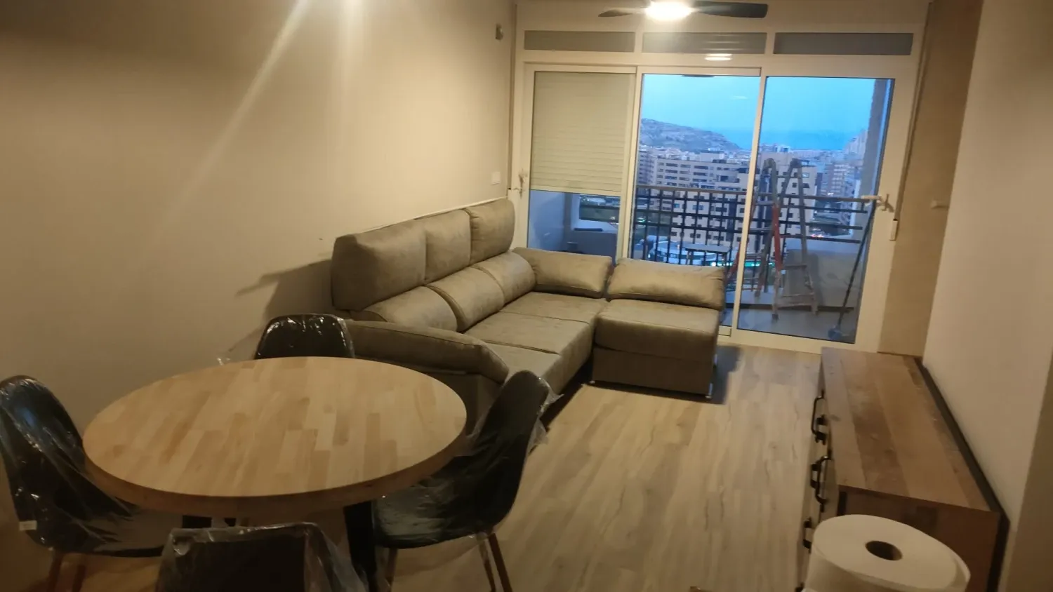 Sala d'estar de Pis de lloguer en Alicante / Alacant amb Aire condicionat, Calefacció i Forn