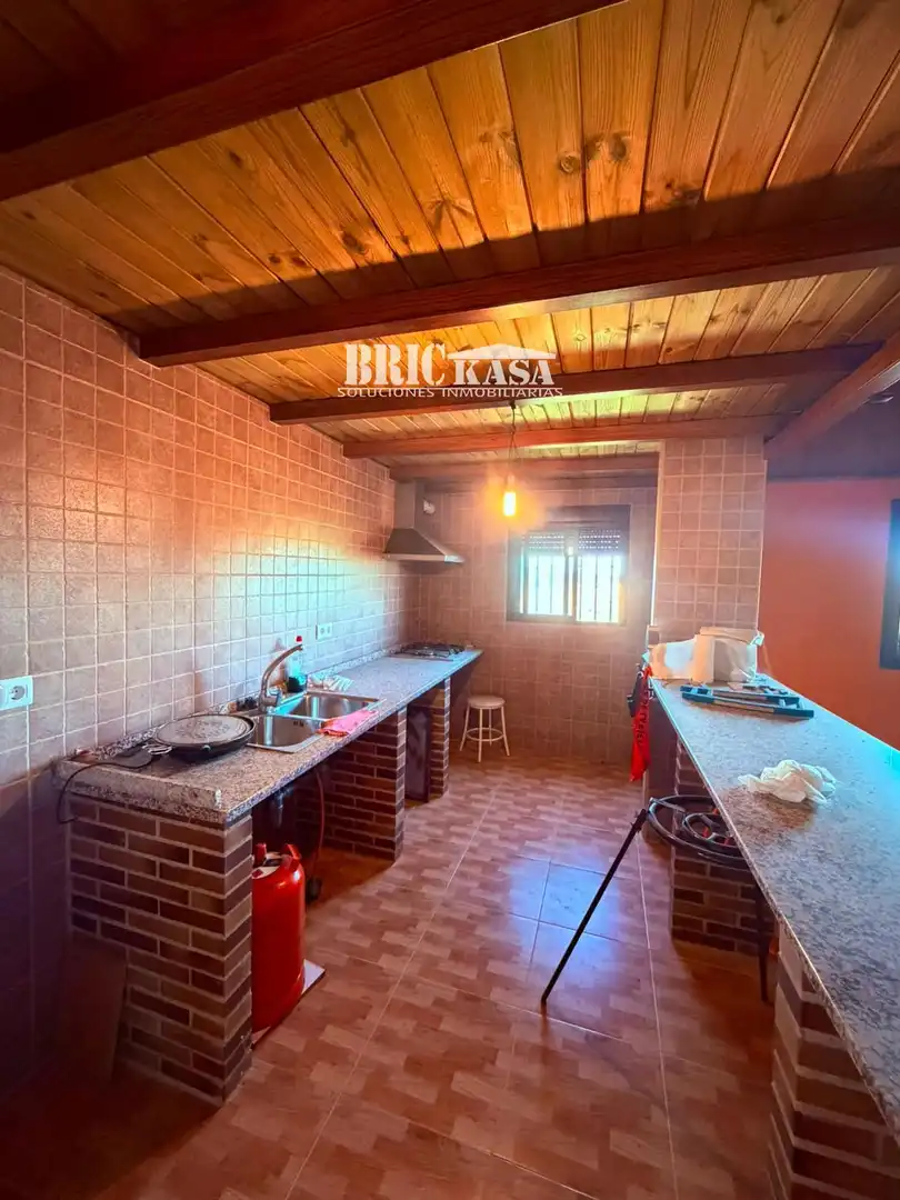 Cocina de Casa o chalet en venta en Cáceres con Trastero, Piscina y Amueblado