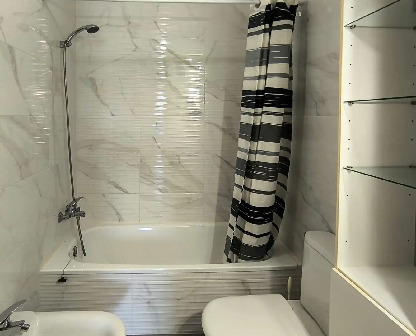 Bathroom of Flat for sale in Miengo  with Heating and Terrace