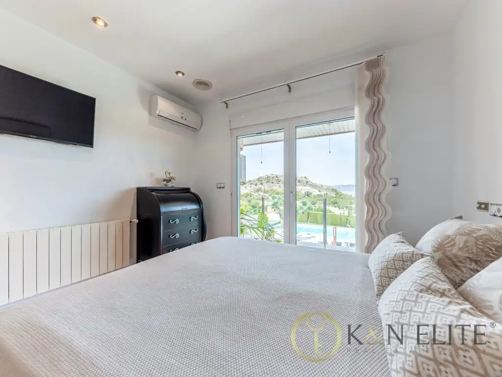 Habitación de Casa o chalet en venta en Petrer con Aire acondicionado, Jardín privado y Piscina