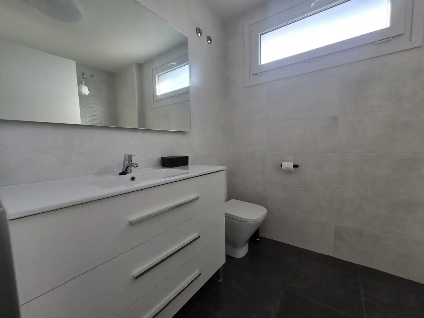 Bathroom of Flat for sale in  Logroño  with Heating, Terrace and Storage room