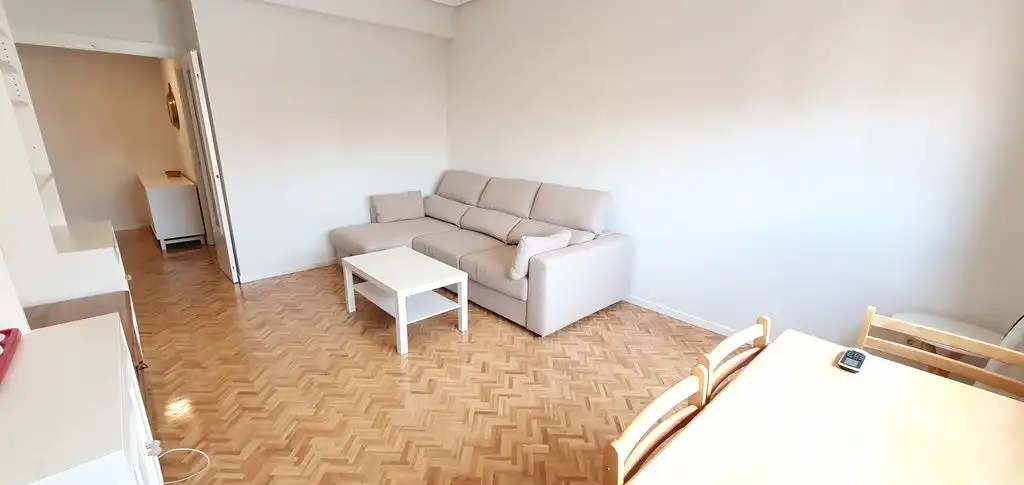 Wohnzimmer von Wohnungen zur Miete in Madrid mit Klimaanlage, Heizung und Parkett