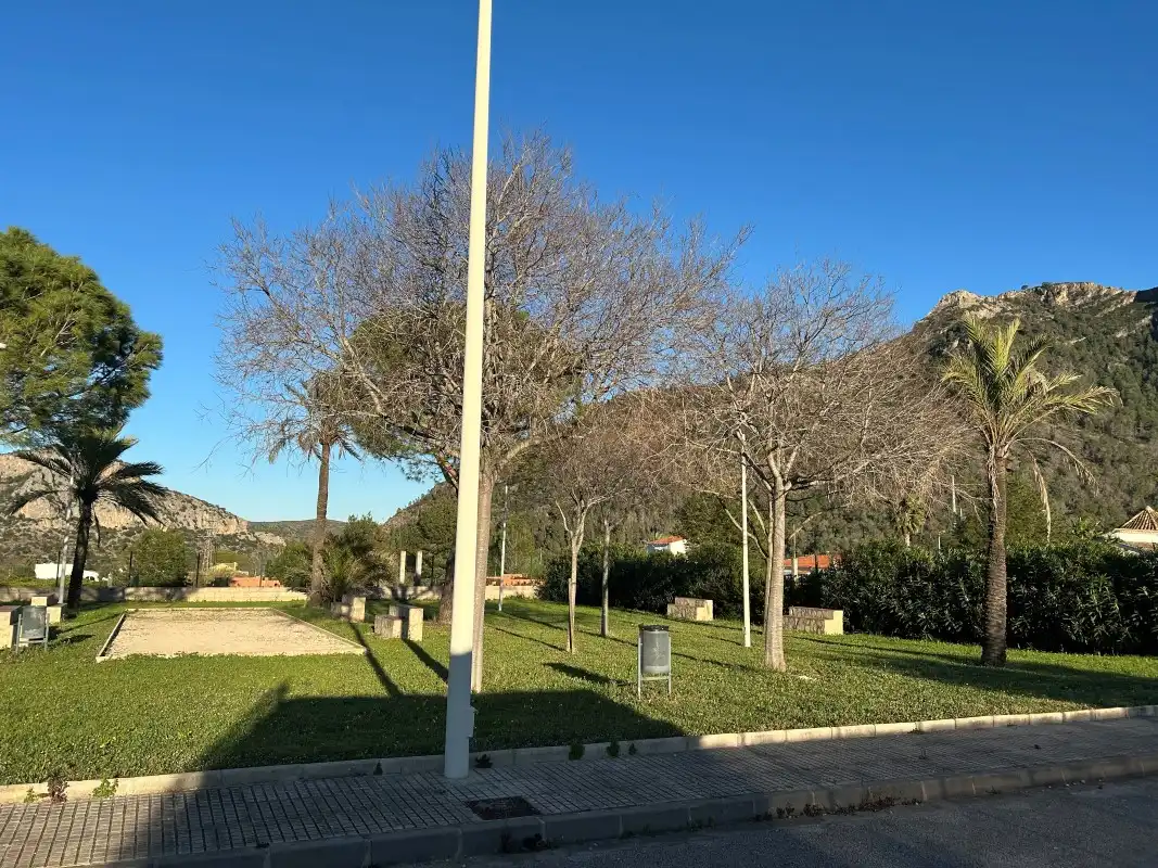 Vista exterior de Casa o xalet en venda en Gandia amb Aire condicionat, Jardí privat i Terrassa