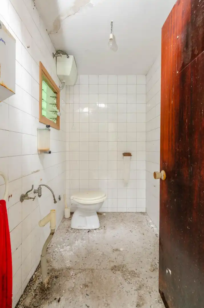 Baño de Nave industrial en venta en Piloña