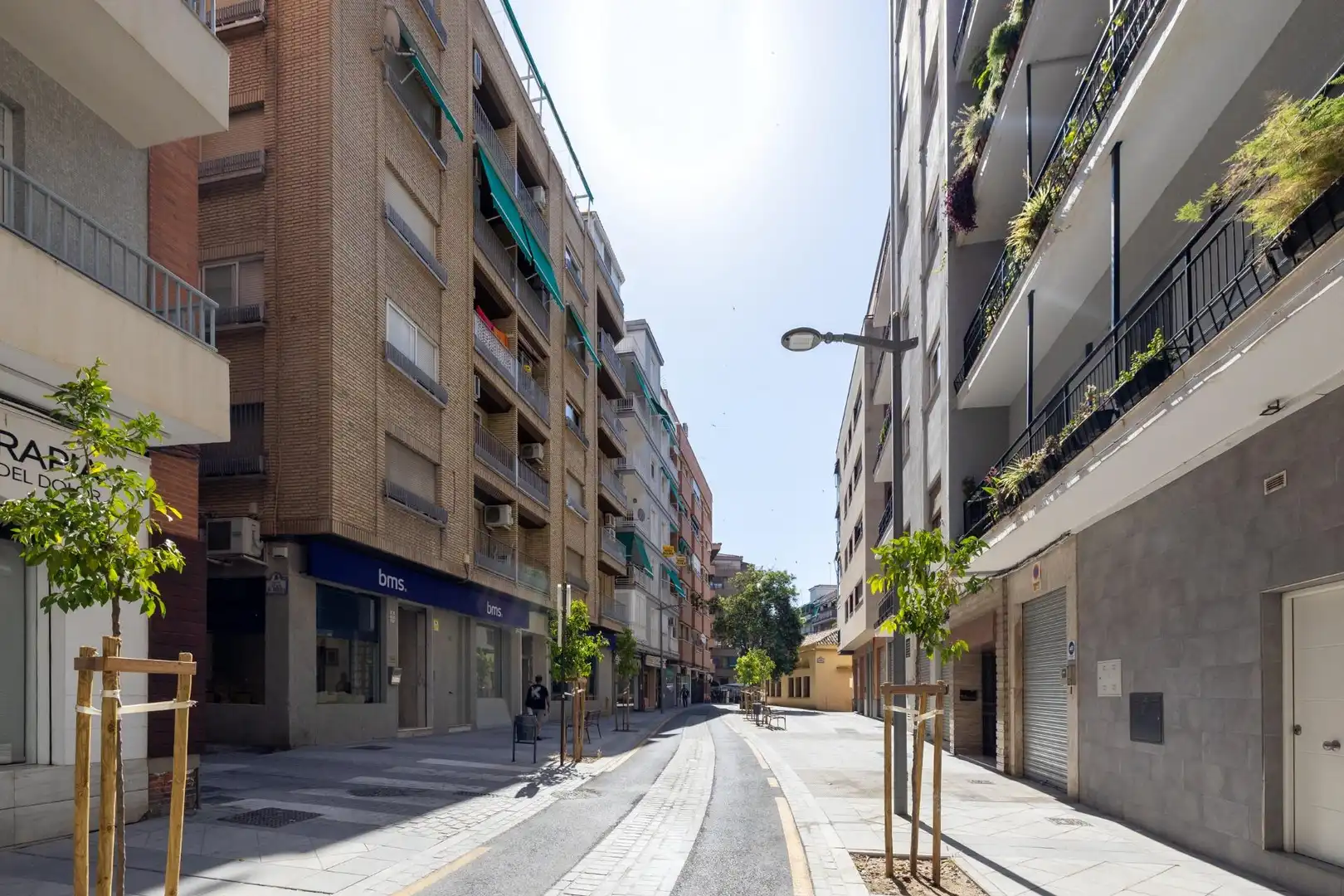 Außenansicht von Wohnung zum Verkauf in Granada mit Heizung und Balkon