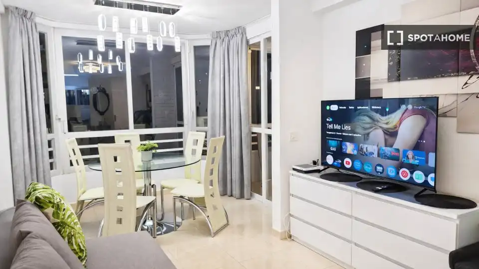 Living room of Apartments for share in Benidorm  with Air Conditioner, Terrace and Furnished