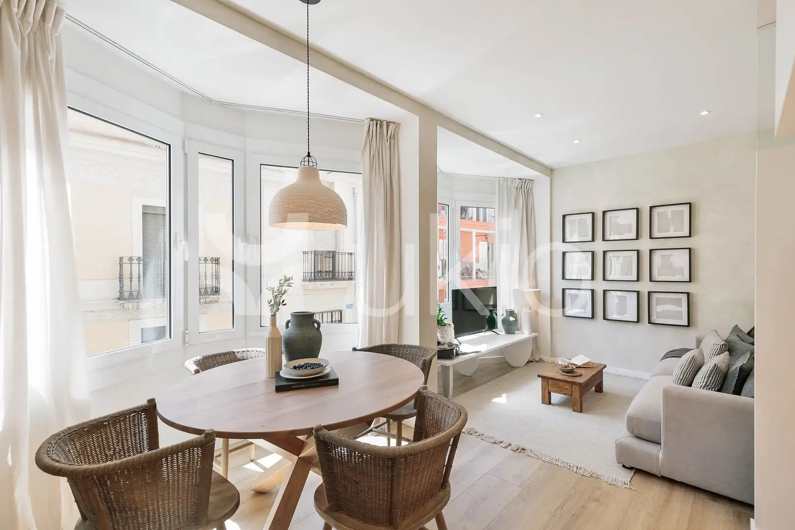 Sala de estar de Apartamento de alquiler en Barcelona con Aire acondicionado, Amueblado y Horno